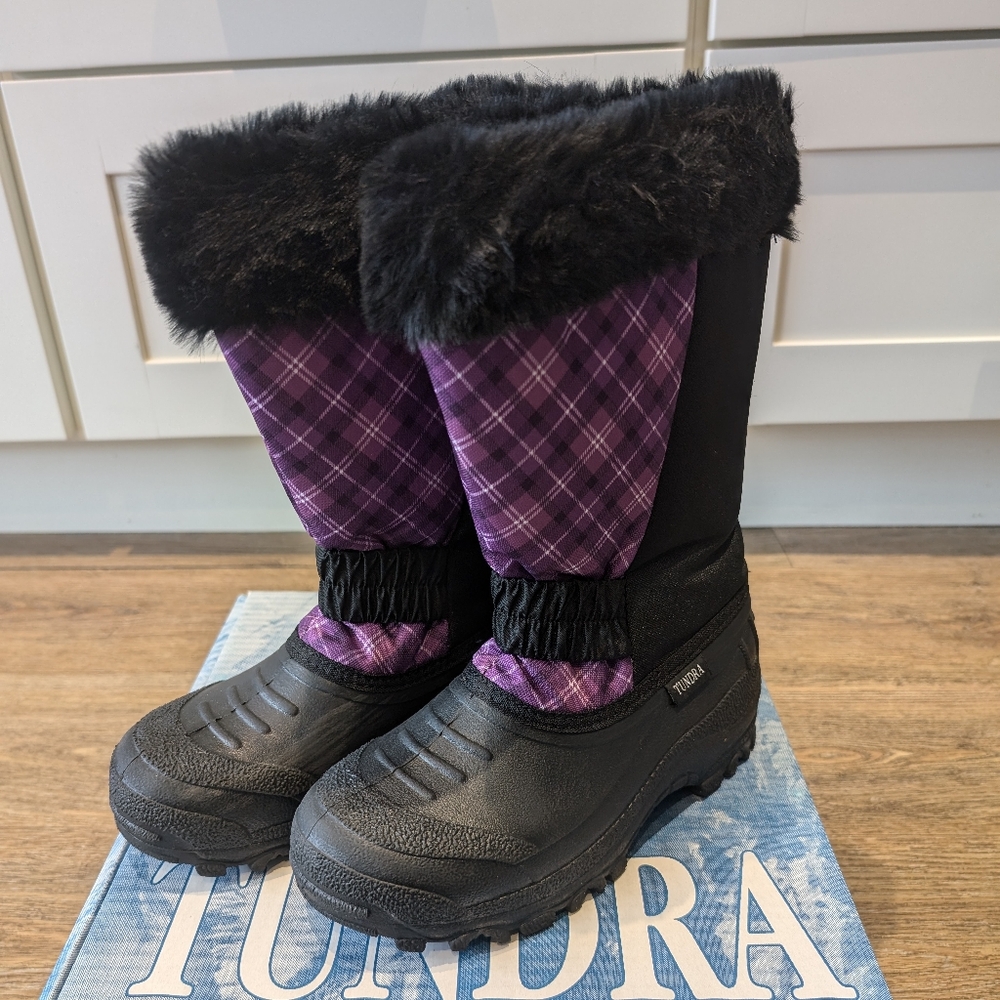 Tundra winter boots, little kid size 3, worn 3 times.